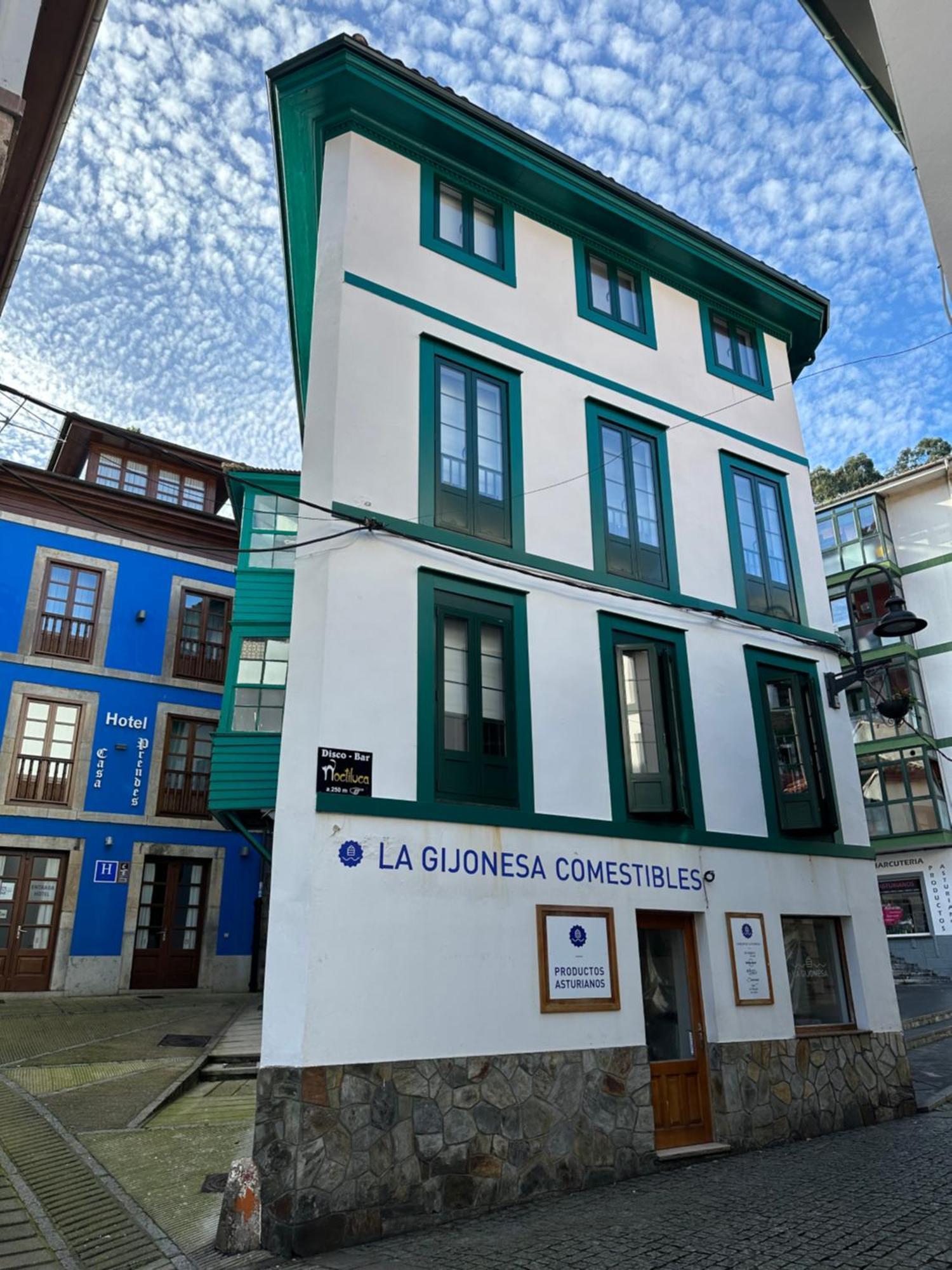 Apartamentos Urbanin I Plaza Ayuntamiento Cudillero Exterior foto
